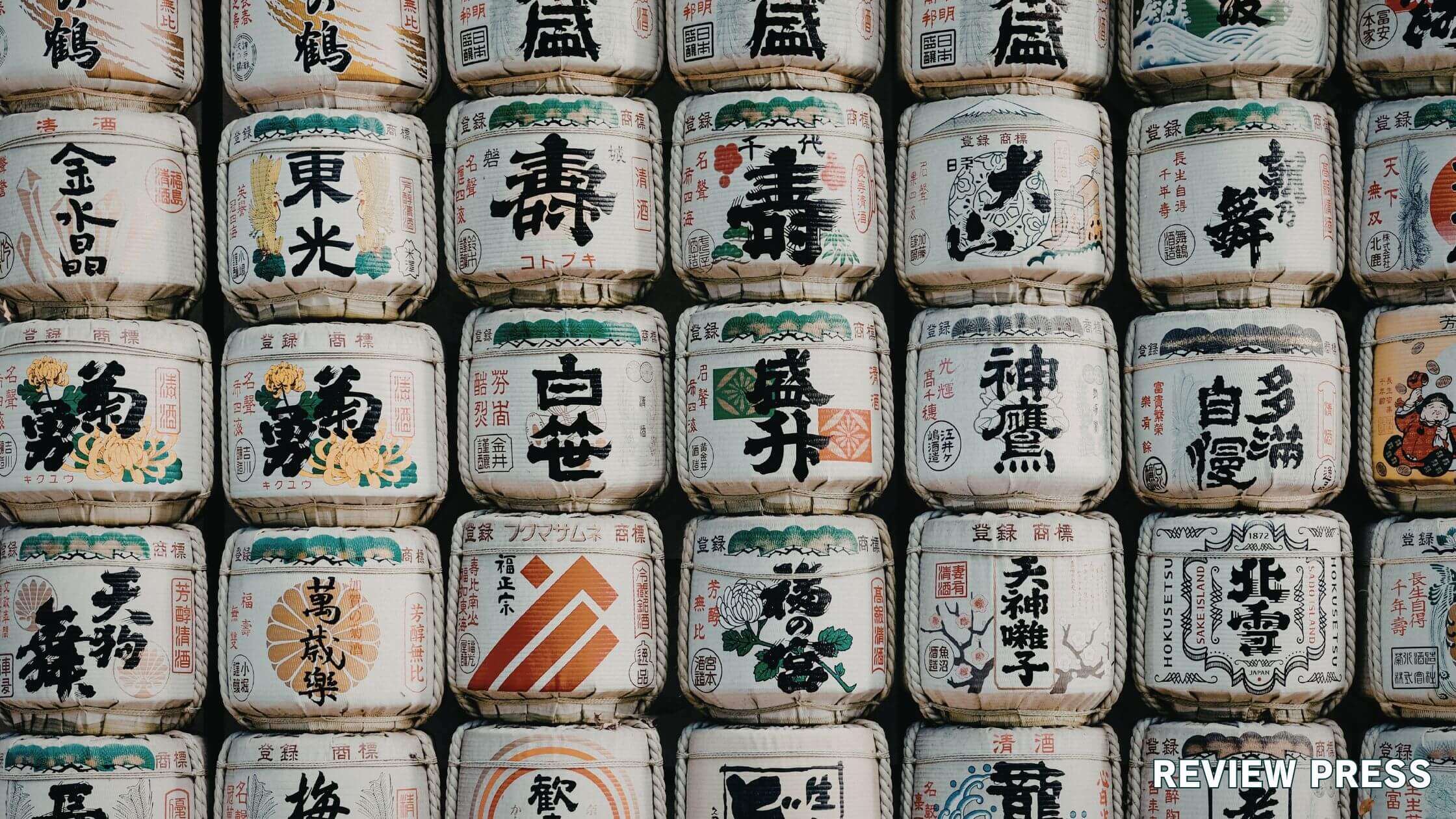 【一万円】プレゼント向け高級銘柄の日本酒7選！男性/女性どちらも嬉しい日本酒まとめ