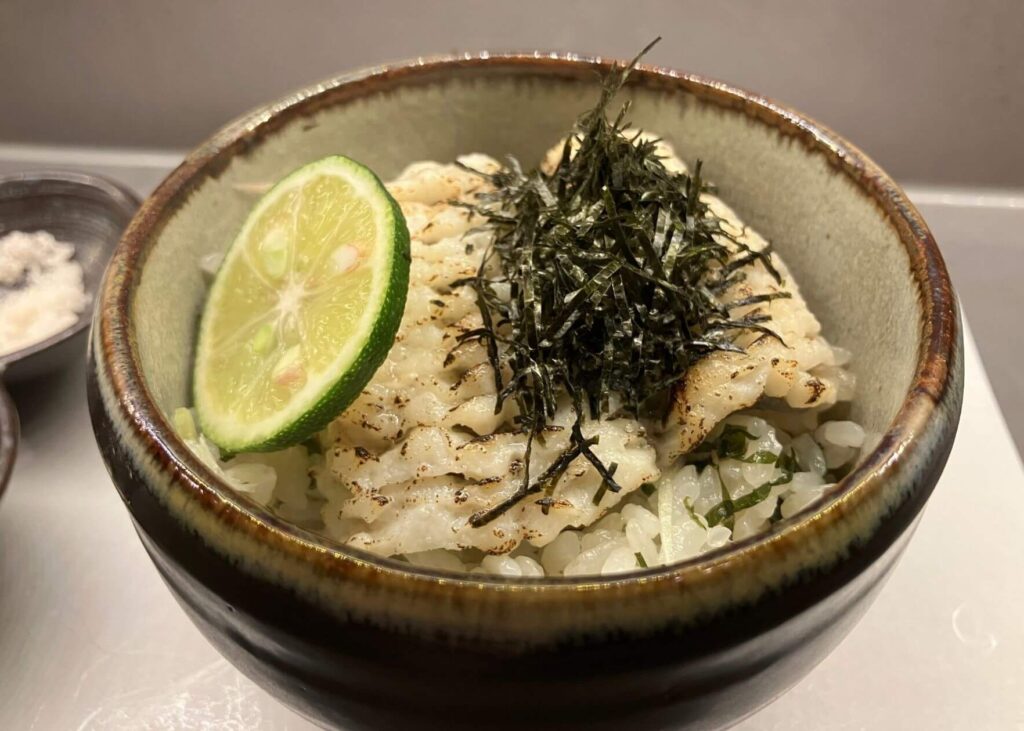 メニュー⑧：白い鰻丼2