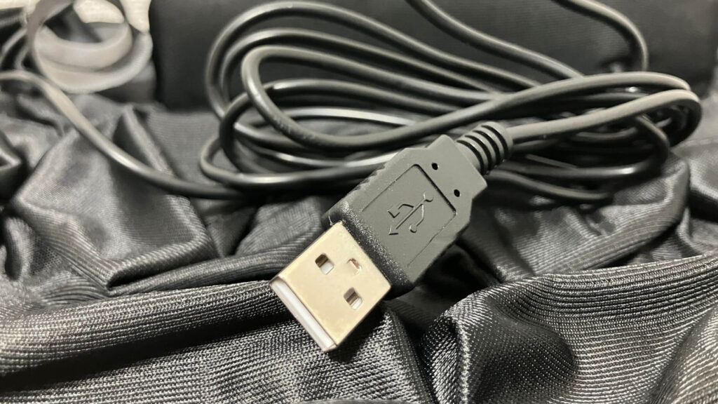 接続はUSB Type-A