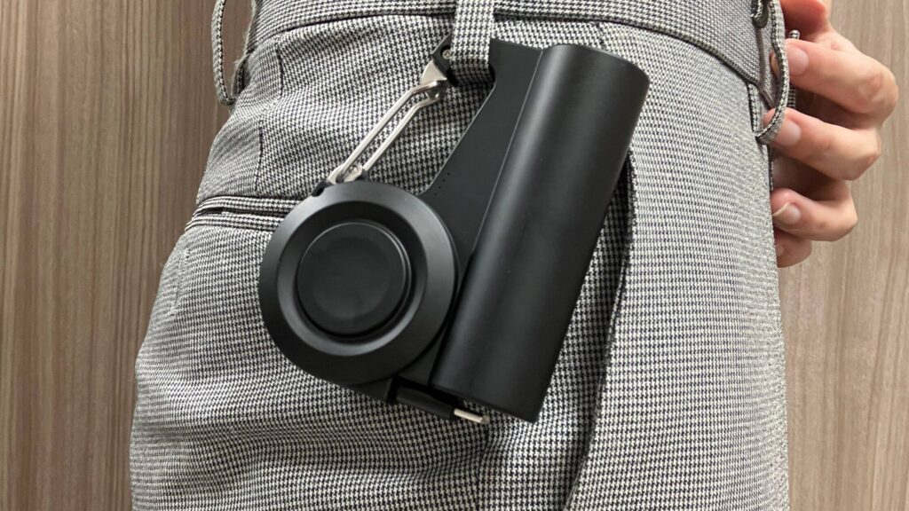 ズボンに付けても使える