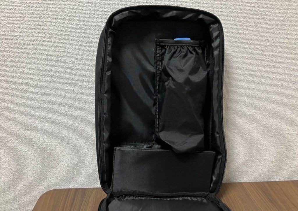水筒もすっぽり入る
