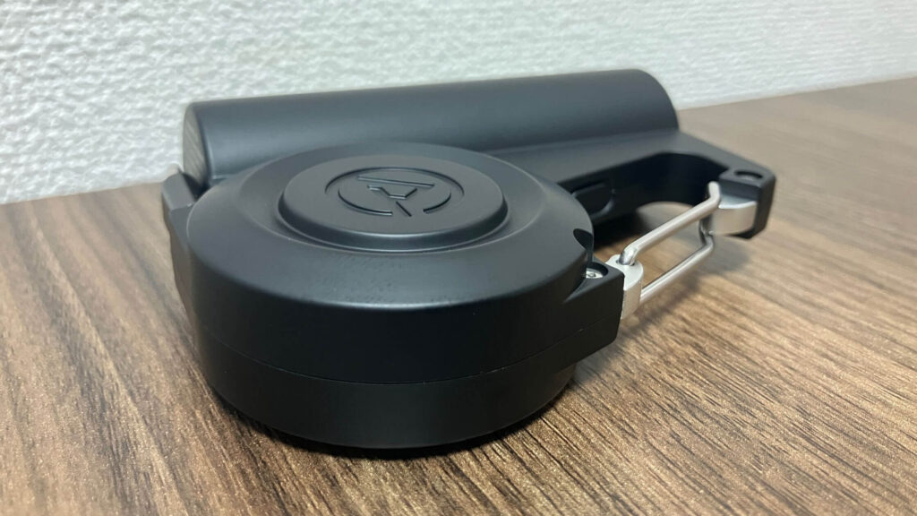 Apple Watch用のマグネット充電部分も搭載