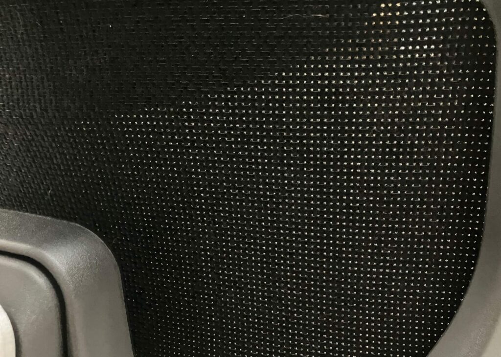 特殊メッシュ生地で通気性も良い