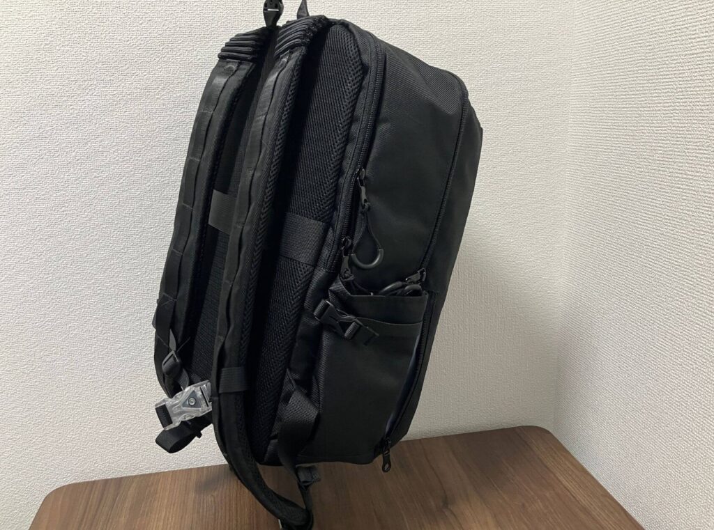 約600gと軽量
