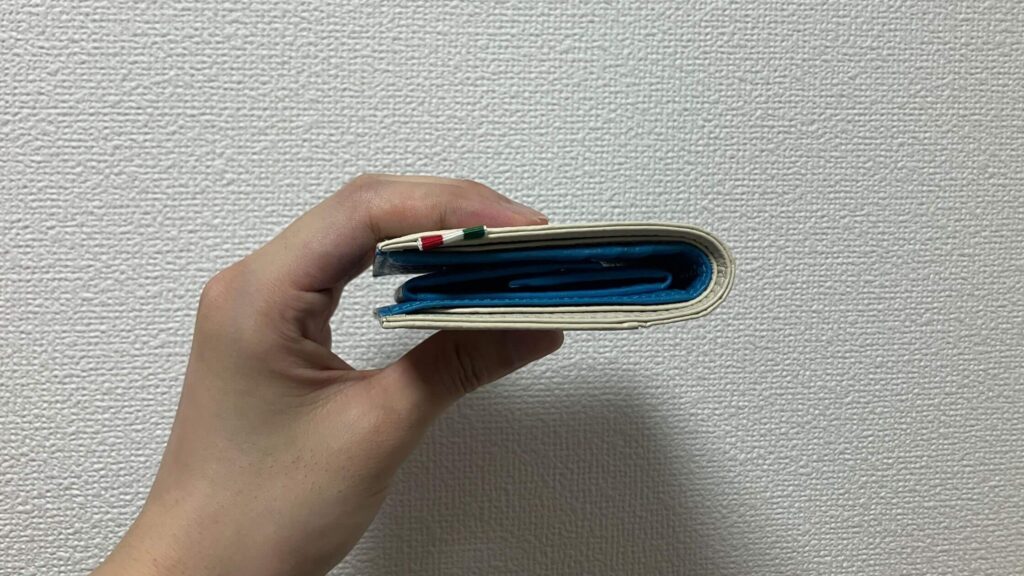 空の状態の厚み