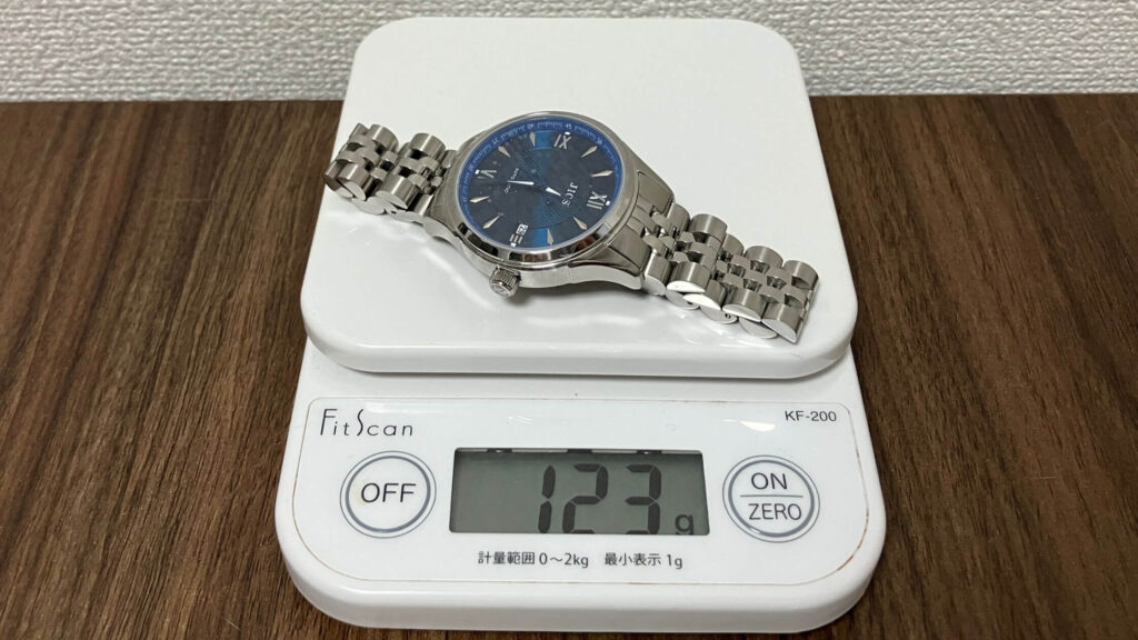 5連ステンレスベルトを含めた重量は約123g