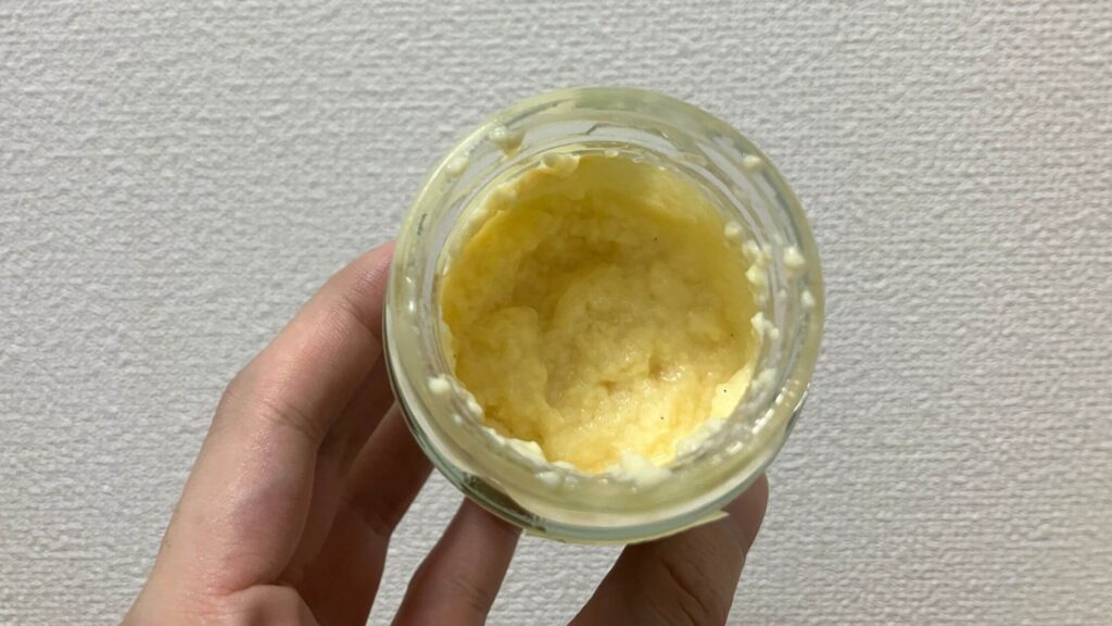 卵白を泡立てたメレンゲの起泡性を利用