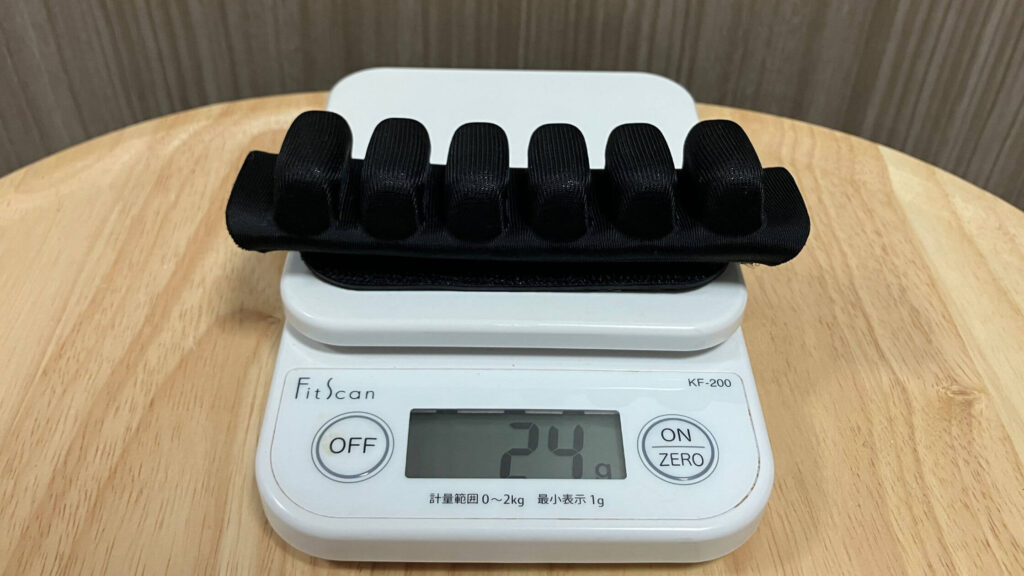 重量は約24gと軽量