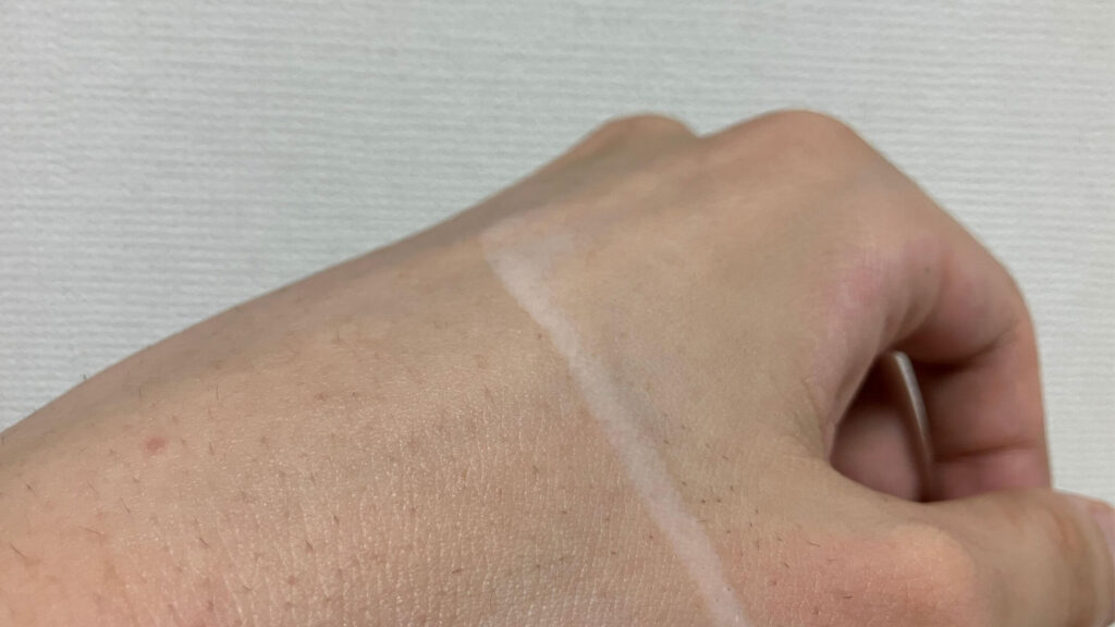 肌に広げやすい
