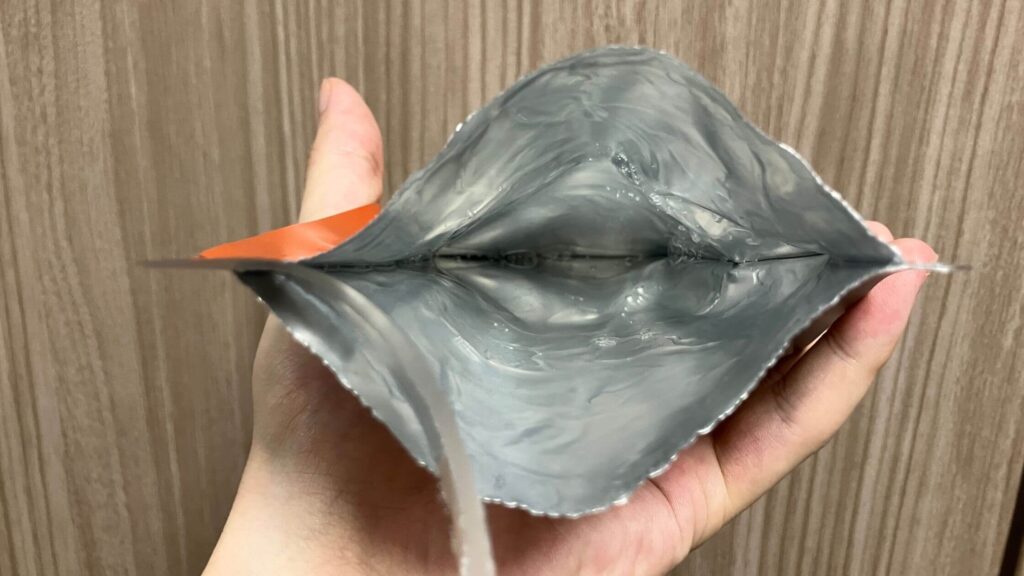 袋の中にも美容液がたっぷり